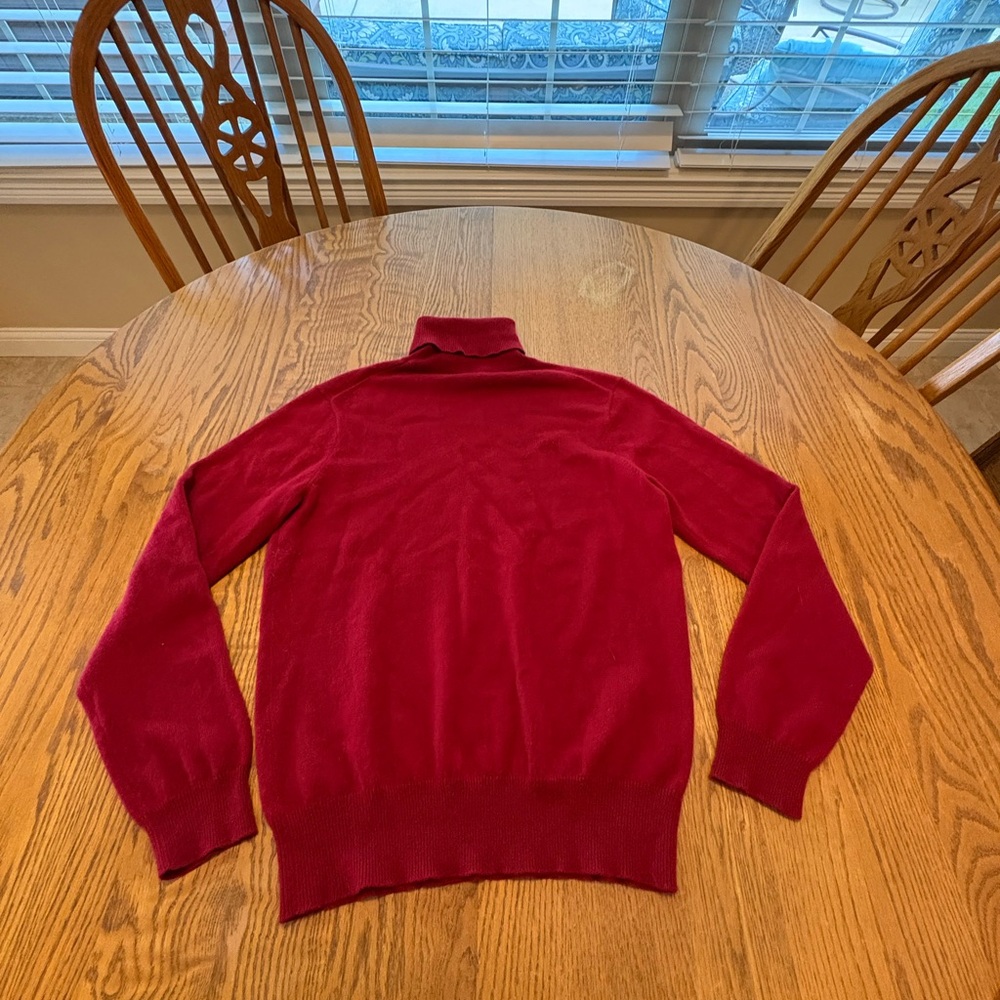 Saks Fifth Avenue Vintage 90’s Y2K Red Cashmere Turtleneck Sweater Size M - Picture 2 of 8